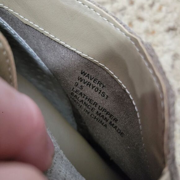 Steve Madden Taupe Wavery Suede Wedge Zipper Closure Sneakers Size 9.5 - Picture 4 of 7